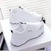 Novedad de Primavera Zapatos Deportivos Casuales Blancos Estilo Coreano para Mujer Estudiante Suela Suave Versátiles para Correr Viajar Zapatos de Papá H008
