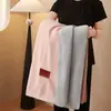Manta de Lana de Alpaca, Manta para Siesta en la Oficina, Manta Pequeña, Chal para Aire Acondicionado del Sofá, Manta Cubierta para Uso en la Cama