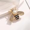 Broche Nuevo Moderno y Lindo con Diamantes y Perlas, Broche de Abeja, Pin de Insecto Perla Diamante Completo, Broche Accesorio para Abrigo
