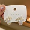 Pendientes de Perla y Flor Otoño e Invierno para Mujer 2022 Nuevos Pendientes de Botón de Diseño de Nicho de Moda Princesa Sirena