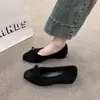 Outono 2026 Sapatos Baixos Aumentadores de Altura Femininos Estilo Retrô Francês Laço Plano Bico Quadrado Salto Baixo Sapatos de Trabalho Femininos