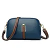 Bolsa Tiracolo Pequena Messenger 2022 Bolsa para Mãe de Meia-idade Feminina Mini Bolsa Quadrada Pequena de Ombro Versátil Couro Macio Porta-moedas para Celular