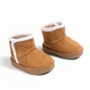 Botines de nieve cortos unisex para bebé con ribete blanco, invierno de ante sintético con forro grueso de felpa, botas cálidas de algodón de suela blanda para niños pequeños