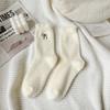 Calcetines de Terciopelo Australiano con Lazo Bordado Color Blanco Leche para Niños, Calcetines Gruesos y Cálidos de Invierno y Otoño, Calcetines de Media Caña, Calcetines para Niñas Estudiantes, Blanco