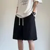 Shorts Esportivos Tendência Estilo Americano para Homens, Shorts Finos Casuais de Comprimento Médio para o Verão, Shorts de Cinco Pontos Versáteis, Frescos e de Caimento Solto para Estudantes