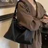Bolso tote de moda con remaches para mujer, nuevo bolso cruzado de lujo ligero retro para el hombro, bolso de hombro de gran capacidad