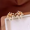 Pendientes de Zirconia con Forma de Fuegos Artificiales en Plata Recubierta de Oro Real de 18K, Simples y Versátiles, Pendientes de Estilo Lujo Ligero con un Diseño Único