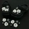 Nuevos dijes para zapatos estilo Bosque de Primavera y Verano con Flores de Cerezo y Melocotonero para Zuecos de Delfín Pequeño, Zapatillas Rosas para Niña Accesorios DIY