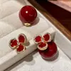 Brincos Grandes de Pérola com Flor de Zircônia Vermelha para Mulheres 2025 Novo Estilo Quente Brincos de Alta Qualidade Joias de Orelha Únicas e Bonitas