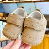 Zapatos para bebé con suelas blandas, antideslizantes, nuevos modelos de primavera y otoño, zapatos para bebé principiante para 0-1 año, transpirables y antideslizantes