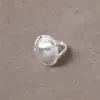 Anillo de plata de ley S925 geométrico convexo con acabado cepillado, apertura ajustable, diseño de nicho, exuda una sensación de alta gama y lujo, versátil y moderno, nueva llegada