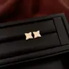 Brincos Estrela com Textura de Agulha de Prata Simples Moda Ins Elegantes Brincos de Alta Qualidade Elegantes Versáteis Atacado Feminino