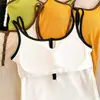 2049 # Camisola de mujer moderna con doble tirante y diseño de botones, adecuada para llevar como prenda exterior, con color de contraste y corte ajustado