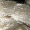 W30/A70 Hilo Acrílico de Lana 28 Cabos Hilo Mezclado Acrílico de Lana 28 Cabos Blanco Jaspeado Suministro del Fabricante