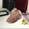Gorra de béisbol de terciopelo dorado de estilo coreano para otoño e invierno, gorra de mujer de color liso con diseño de celebridad, gorra de alero curvo informal de moda para parejas.