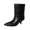 Botas de media pantorrilla para mujer hechas de cuero de plena flor, nuevos estilos otoño/invierno, punta fina, tacón de aguja, tacón medio, botas de montar, botas de caña recta, botines