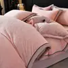 Conjunto de Quatro Peças de Leite Fleece Esculpido de Alto Peso para o Inverno com Fleece Adicional e Fleece de Coral Espessado Conjunto de Três Peças para Roupa de Cama de Dormitório Estudantil