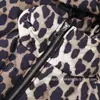 Fabricante Mayorista de Ropa para Mujer 2025 Nuevo Estilo Europeo y Americano Moda Capucha Desmontable Estampado de Leopardo Cremallera Chaqueta de Algodón Engrosada