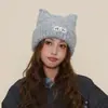 Fábrica de Gorros de Punto de Poliéster Venta al por Mayor Otoño e Invierno Orejas de Gato Lindas Color Sólido Gorro de Lana Tejido Gorro de Lana Caliente para Mujer