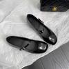 Estoque Disponível, Envio Imediato! Estilo Coreano Nicho High-End Bico Redondo Couro Envernizado Tira com Fivela Salto Bloco Moderno Versátil Sapatos Mary Jane para Mulheres