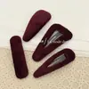 Grampo de Cabelo Triangular de Tecido Vermelho Escuro, Presilha Retangular Versátil Retro, Grampo Elegante para Franja, Grampo para a Parte de Trás da Cabeça