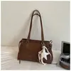 2026 Início do Outono Nova Bolsa Tote Casual Simples Grande Capacidade Estilosa Personalidade Bolsa de Mão Estética Chique Bolsa de Ombro