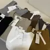 Sem arrependimentos! Camiseta básica feminina Shisanxing R*S2026 coleção outono gola U simples elástica justa ao corpo ombro normal