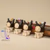 Madera de Haya Natural Talla Kuromi Incrustado con Ébano Negro Colgante Llavero Decoración para Bolso Artesanías de Madera al por Mayor