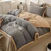 Juego de ropa de cama de cuatro piezas de terciopelo de leche, funda de edredón de forro polar y engrosada de vellón de coral para invierno, juego de sábanas cálidas apto para estudiantes