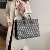 Bolso de mujer transfronterizo, nuevo bolso de hombro elegante de gran capacidad, bolso de mano de moda con estampado retro, para trabajo, 2025