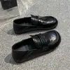 Mocasines retro de suela blanda para mujer, nuevos zapatos planos sin cordones de otoño 2026, zapatos casuales versátiles para mujeres embarazadas