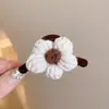 Pinza para el pelo de felpa con lunares de alta gama 2026, Pinza de tiburón moderna y exquisita para mujer, Versátil para el uso diario y el trabajo, Accesorio para el cabello