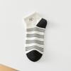 Calcetines cortos de algodón puro transpirables con dibujos animados bordados para primavera y verano para niñas, bonitos y fáciles de combinar, calcetines japoneses sencillos.