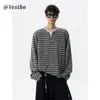 Camiseta de Manga Larga a Rayas Retro de Dos Piezas Falsas de Alta Calle Americana de Moda para Hombres y Mujeres Otoño Holgada Casual con Cuello Henley