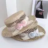 Chapéu de Palha com Laço de Renda Estilo Fada e Topo Plano para Mulheres, Chapéu de Sol de Palha para Verão, Chapéu de Praia de Palha Trançado à Mão com Renda