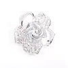 Broche de Rosa Hueca de Moda Broche de Perla de Agua Dulce de Lujo Ligero Elegante y Grandioso Accesorio de Pines Completamente de Circonita