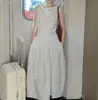 Traje a Rayas Estilo Francés para Mujer, Verano 2026, Atuendo Súper Moderno, un Conjunto Completo, Impresionantemente Hermoso y Único para el Verano
