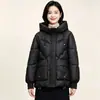 2026 Chaqueta de Algodón con Capucha Única Súper Atractiva para Mujer Estilo Caliente de Invierno Sensación de Alta Gama Bolsillos Grandes Abrigo de Algodón Ropa de Abrigo Gruesa No Voluminosa
