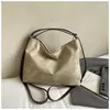 Mochila Casual para Mujer Commuter Otoño e Invierno 2026 Nueva Mochila Retro de Gran Capacidad Bolso de Hombro Multifuncional