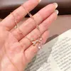 Colar com pingente de coração com laço e franjas estilo Xiaohongshu para mulheres, luxo leve, moderno, requintado, design doce, corrente versátil para clavícula