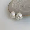 Pendientes de botón dobles cepillados exquisitos para mujer, simples y elegantes, versátiles y únicos, aretes geniales estilo celebridad de internet