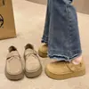 Zapatos 2026, estilo otoño de corte profundo, mocasines de suela gruesa para mujer, diseño de hebilla retro, nuevo estilo slip-on