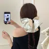 Presilha de Cabelo Formato de Saia com Bolinhas Cor de Café Estilo Coreano para Mulheres, Modelo Novo de Alta Qualidade 2026, Presilha de Tubarão para Cabelo Meio Preso