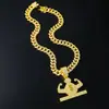 Collar con cadena cubana de aleación de strass exagerado, colgante de bolsa de dinero para músculos de hip hop con diamantes completos, diseño creativo europeo y americano