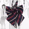 Colección de Pajaritas RayadasPajarita JK Sin Corbata Plana con Plumas Estilo Japonés Camisa de Uniforme Escolar Estilo Estudiante