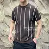 Camiseta de Punto de Manga Corta para Hombre, Seda de Hielo, Textura de Raya Vertical de Verano, Corte Ajustado, Estilo Old Money, Negocios, Venta al por Mayor de Fábrica Transfronteriza