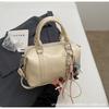 Bolso de Bolos de Mano Estilo Coreano para Mujer 2025 Nuevo Retro Nicho Commuter Bolso Almohada Bandolera Cruzada Versátil