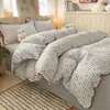 Conjunto de Quatro Peças de Colcha de Verão com Fio Bouclé com Cobre de Cama, Núcleo de Colcha de Renda Ultra Macio e Amigável à Pele para Ar Condicionado Doméstico
