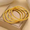 Tienda de Oro Mismo Estilo Pulsera Retorcida Minimalista Chapada en Oro de Diseño Nicho, Imitación Oro, Pulsera de Moda de Lujo Ligero de Gama Alta para Mujer