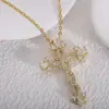 Collar con Colgante de Cruz Europeo y Americano de Moda para Mujer, Diseño de Nicho, Cadena para Clavícula de Pedrería de Lujo Ligero, Accesorio de Cuello Moderno y Sencillo